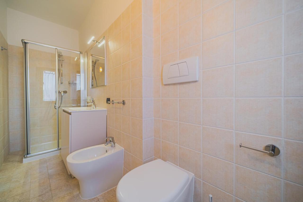 Residence Villa Rosi กาโปลิเวรี ภายนอก รูปภาพ